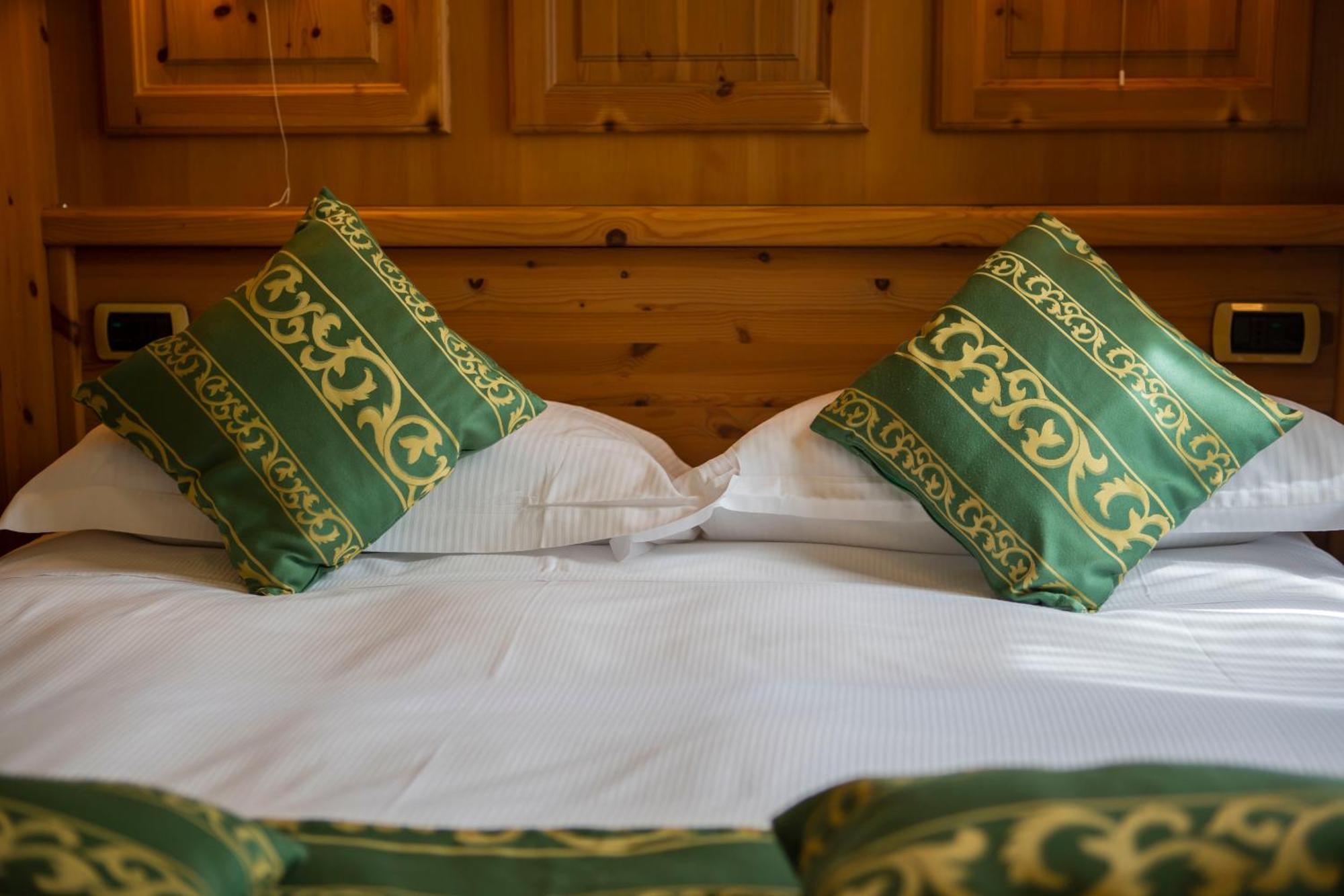 Hotel Villa Imperina Agordo Buitenkant foto